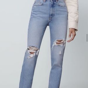 Gently worn Zara boyfriend jeans!